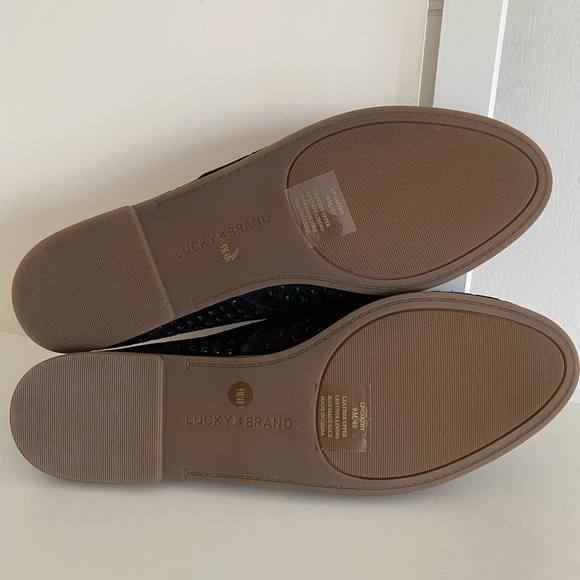 NIB Lucky Brand Carthy perforated Suede Slip On - 9M - Picture 7 of 10